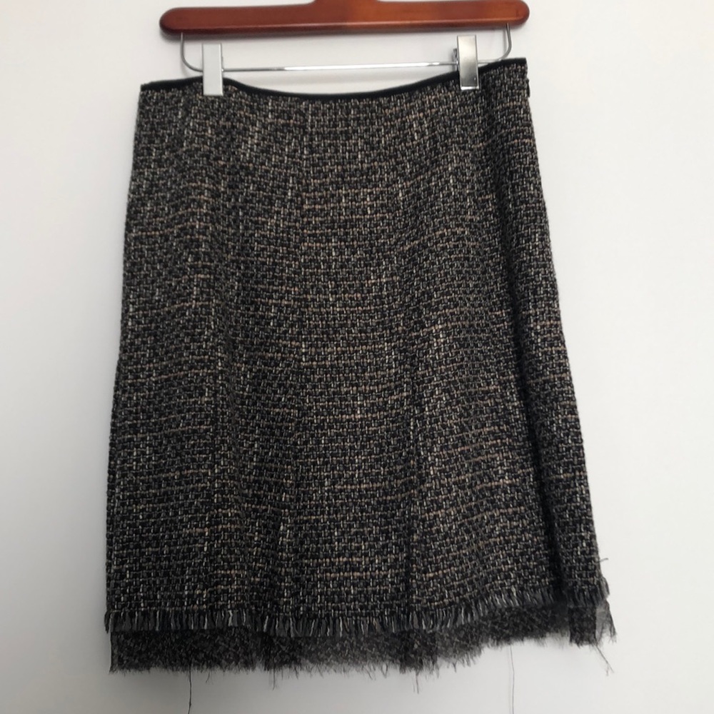 Elie Tahari pleated skirt